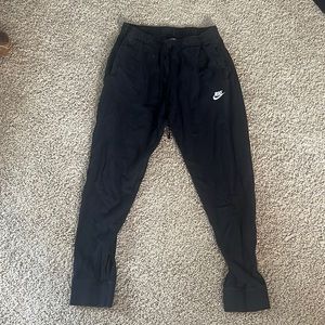 Nike medium sweatpants
